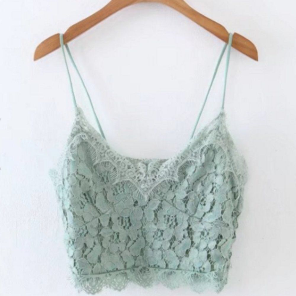 Lace Crop Top in Mint Green (S)